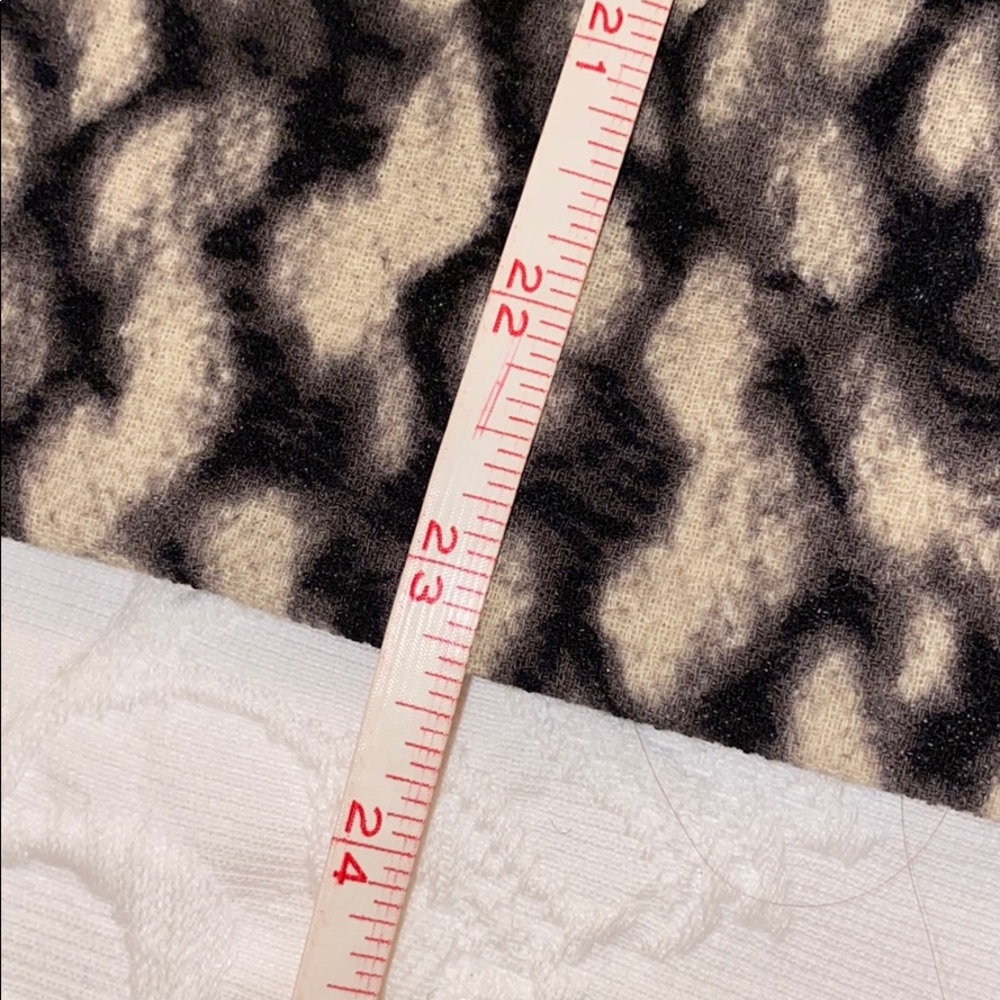 Worth 100% Wool Black & White Skirt Size 14 - Picture 7 of 13